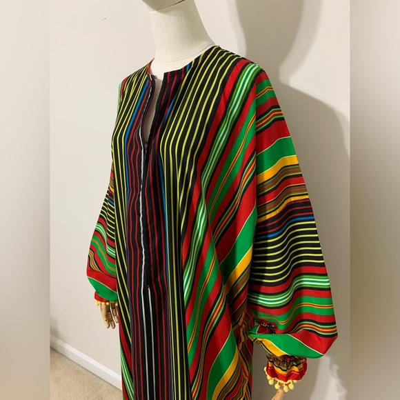 Colorful Striped Dress / Arab / African Style Traditional Abaya - Picture 3 of 17